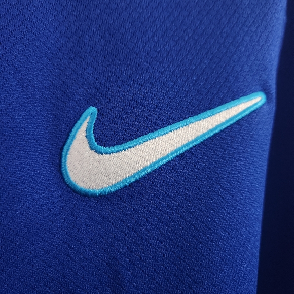 Benoit Badiashile Chelsea FC signed shirt - Picture 7 of 9